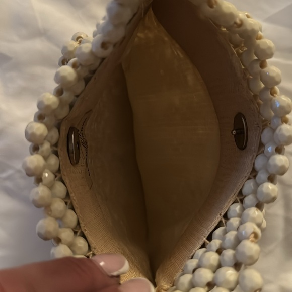 Vintage one of a kind small purse made in Italy out or beads, Brand name Delill - Picture 3 of 5